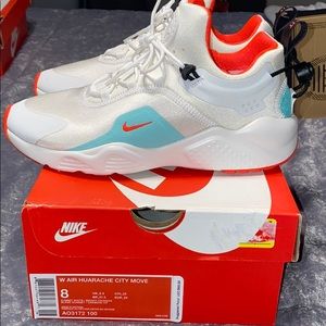 Women’s Huarache City Move sneaker